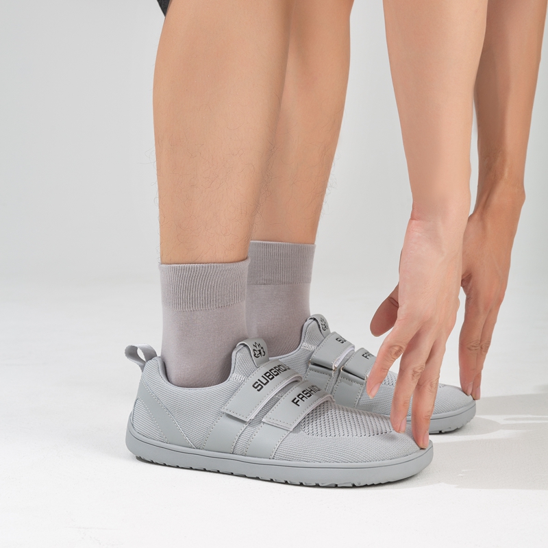 남성 캐주얼 스포츠 신발 안티 슬립 넓은 발 내마모성  - Men'S Shoes With Velcro 리뷰 및 가격